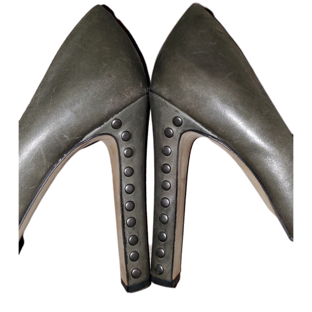 Vince Camuto Olive Green Jair